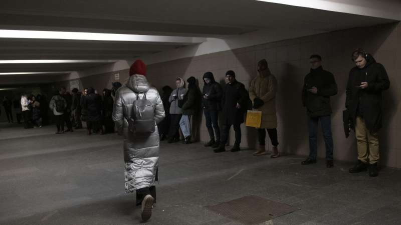 В пяти регионах Украины объявили воздушную тревогу